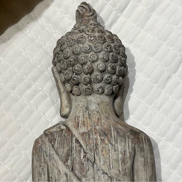 Elegant Gray/Beige Buddha Statue - Picture 7 of 8